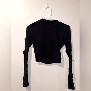 Alo workout shirt. Open back. Size XS, black.